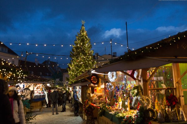 Nürnberger Christkindlesmarkt Weihnachtsmarkt Hauptmarkt Nürnberg abends